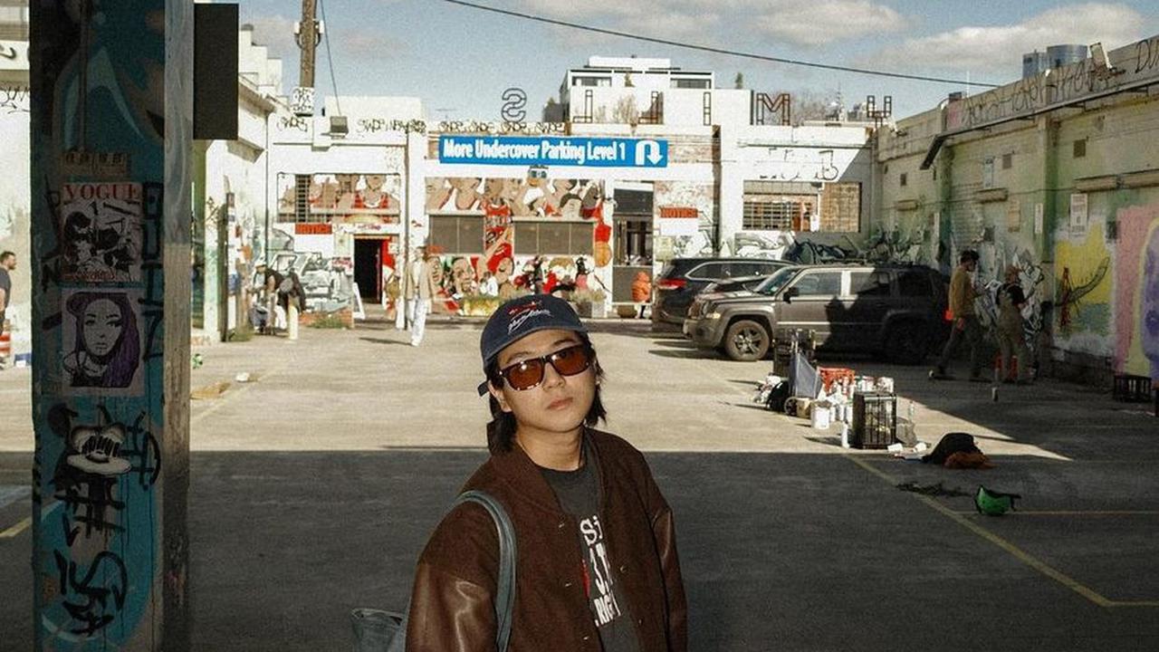 Berikut 8 Gambaran Iqbaal Ramadhan yang Kini Menjalani Peran sebagai Produser Film untuk Pertama Kalinya