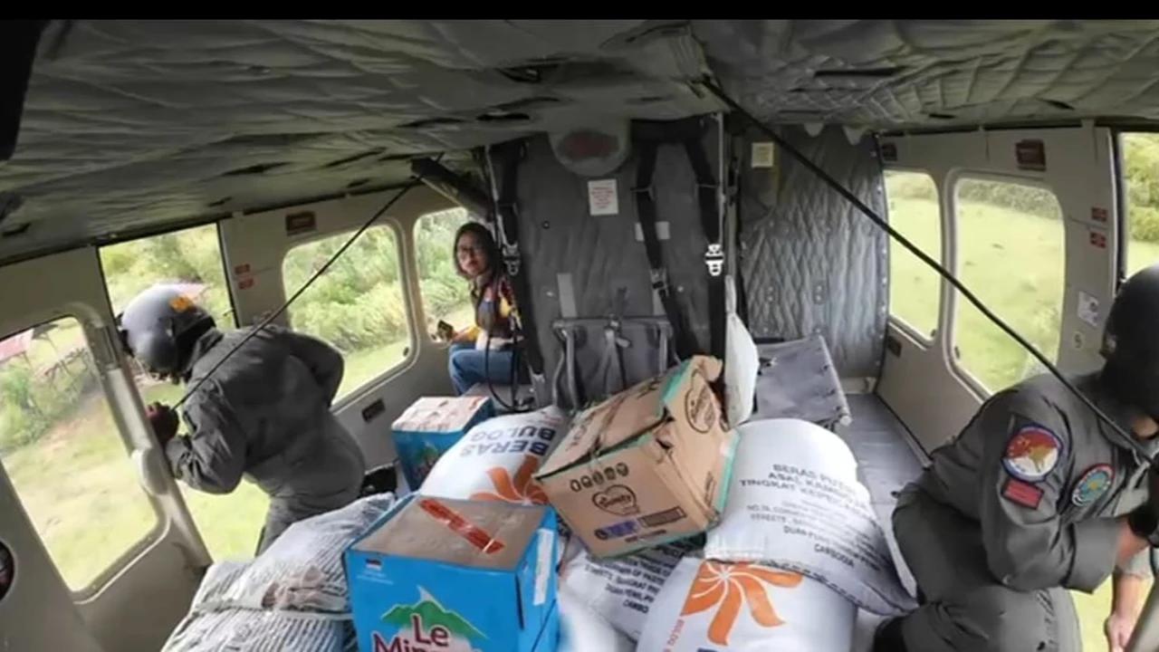 VIDEO: Helikopter TNI AD Kirim Logistik ke Wilayah Aceh Timur, Aceh Tamiang, dan Aceh Utara