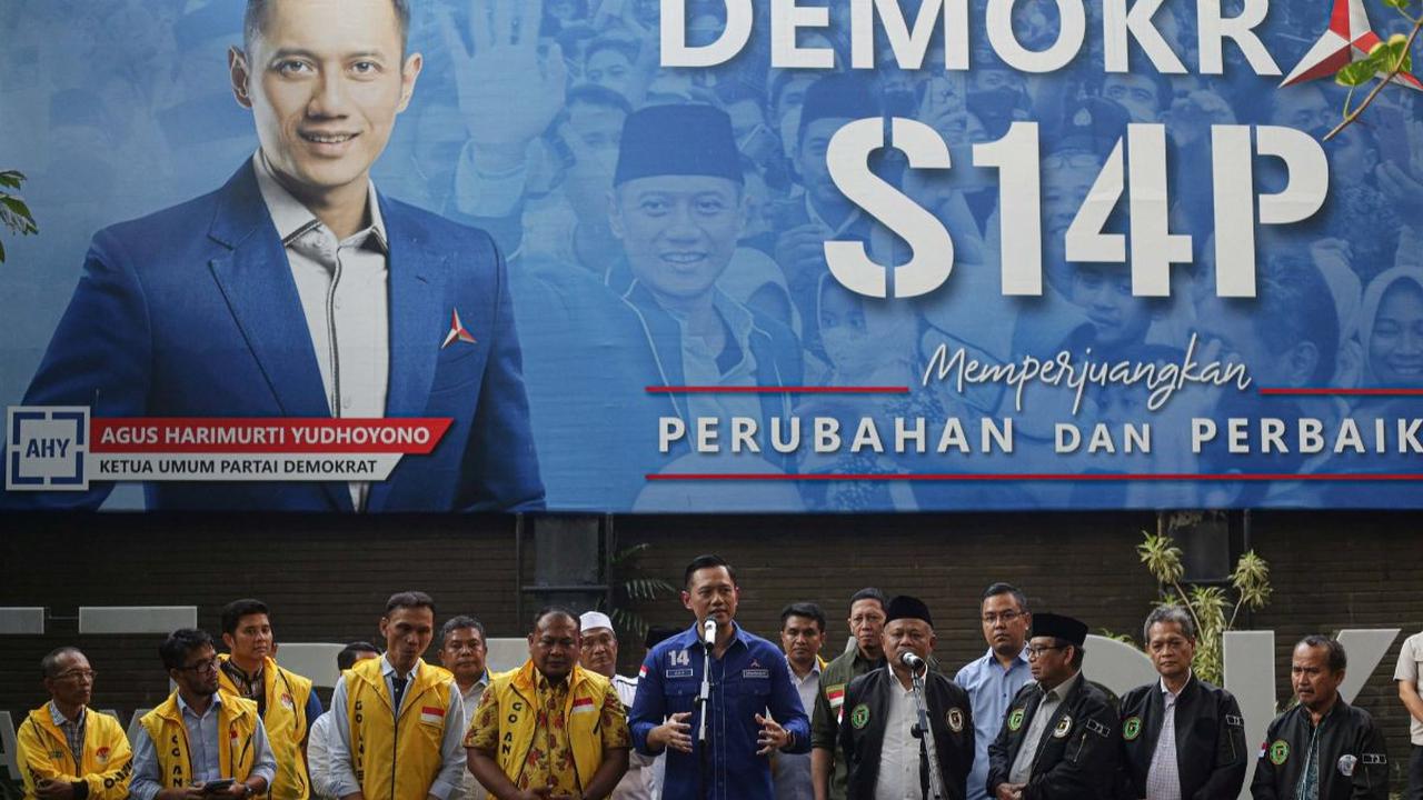 SBY mempertanyakan kualitas Bakal Calon Presiden (Bacapres) Anies Baswedan sebagai pemimpin yang tidak memegang komitmen teguh dalam keputusannya.<br>