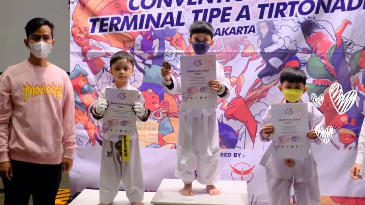 6 Momen Jan Ethes Cucu Jokowi Ikut Pertandingan Taekwondo, Sabet Medali Emas