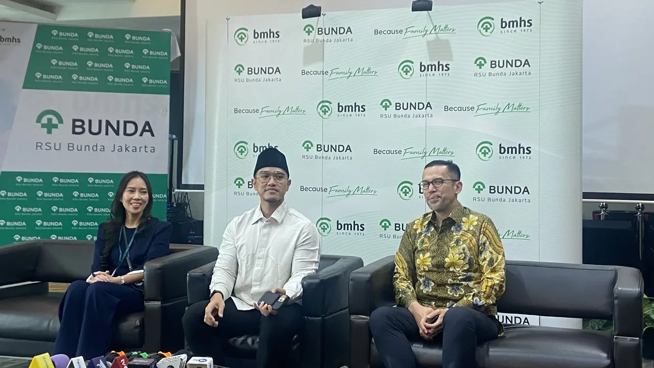 Kaesang Pangarep dan Erina Gudono telah resmi menjadi seorang ibu dan ayah usai putri kecilnya lahir pada hari ini, Selasa, (15/10/2024).