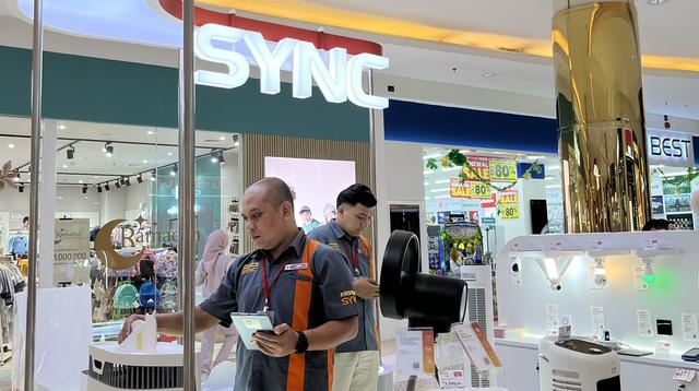 Pop-Up Booth SYNC di Summarecon Mal Serpong 1, Tangerang. ©AZKO