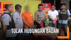 Akibat istri tolak berhubungan badan, seorang pria nekat mengancam dengan acungkan golok.