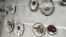 Setiap karya dari kolaborasi ini adalah satu-satunya. Disusun melalui intuisi, keseimbangan, dan kontras. Melalui pertemuan ini, porselen 
menjadi sesuatu yang lebih dekat dengan kulit, dan kain menemukan keabadian yang baru. / Foto dok: Fimela.