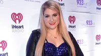 Meghan Trainor Pacari Asisten Nick Jonas