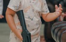 Lucunya Al Nahyan Bawa 'Senjata' Hingga Pose Nembak, Netizen: Persiapan buat Dor Begal