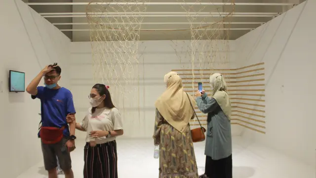 Pameran Seni Erlangga Art Awards 2022 Resmi Dibuka