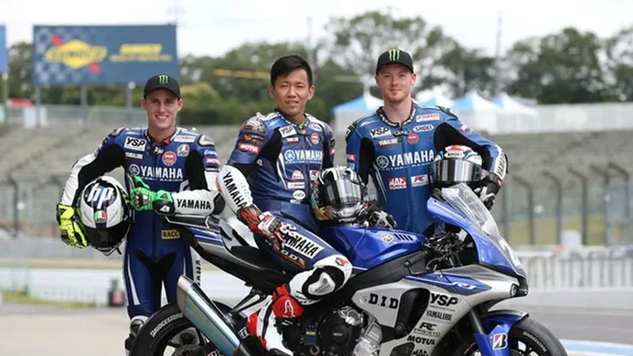 Pol Espargaro, Katsuyuki Nakasuga dan Bradley Smith (c) Yamaha