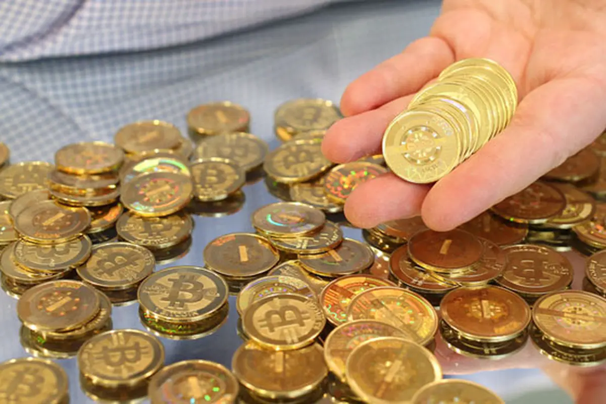 pengguna-bitcoin-140215c.jpg