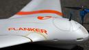 Sebuah drone Flanker saat akan diuji coba dalam demonstasi 'Black Dart' di Naval Base Ventura County Sea Range, California, Jumat (31/7/2015). Demonstrasi tersebut untuk menguji coba 55 pesawat tanpa awak atau drone. (REUTERS/Patrick T. Fallon)