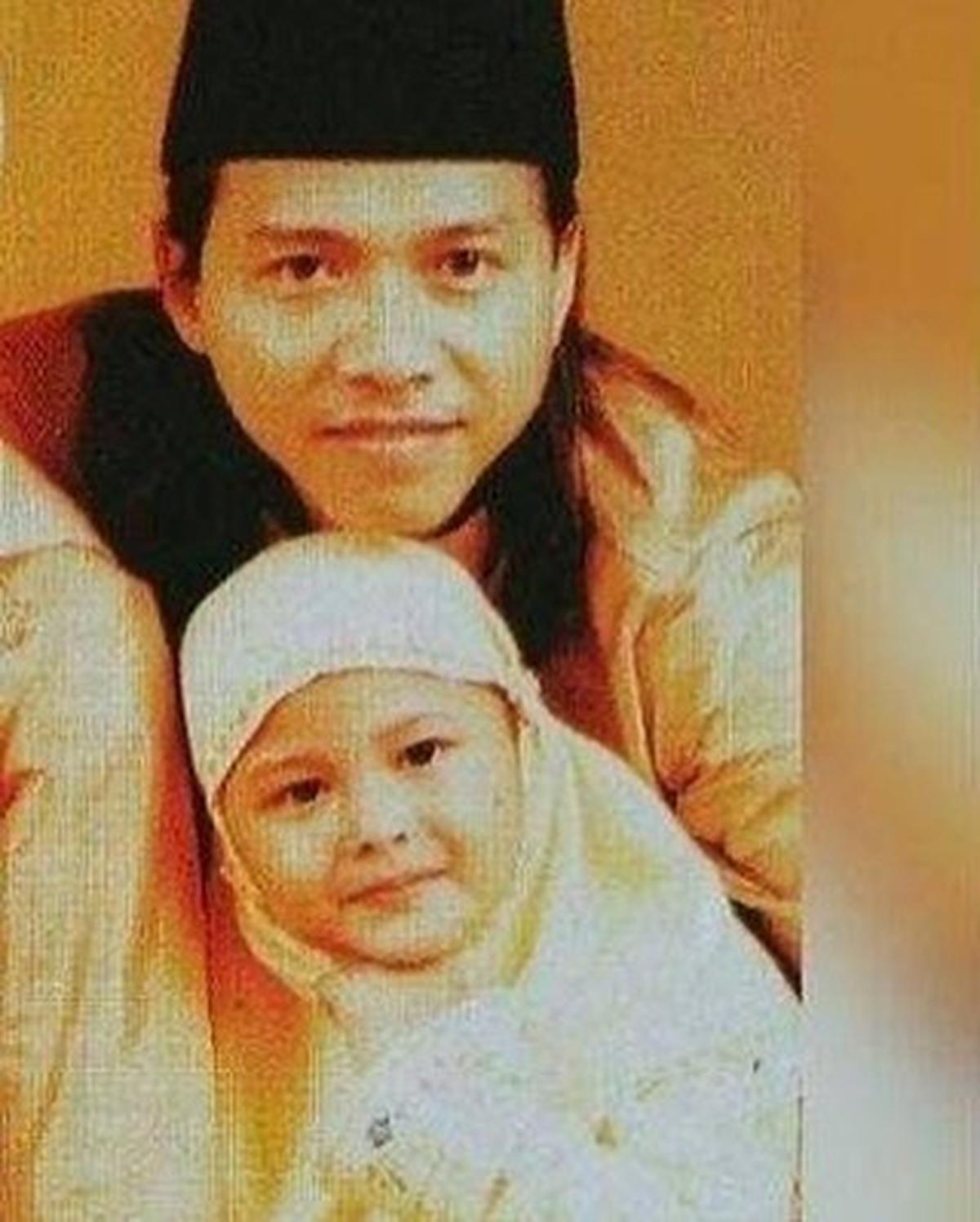 Aurel Hermansyah Unggah Foto Lawas Bareng Anang di Momen Ulang Tahun Sang Ayah