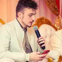 Yuk, cari tahu lebih banyak tentang Fatih Seferagic, bule ganteng penghafal Alquran yang kini tengah menghebohkan dunia maya. (Foto: Instagram)