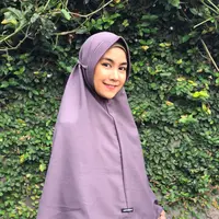 Cantiknya ex-member Cherrybelle ini. (Sumber foto: anisarahma_12/instagram)