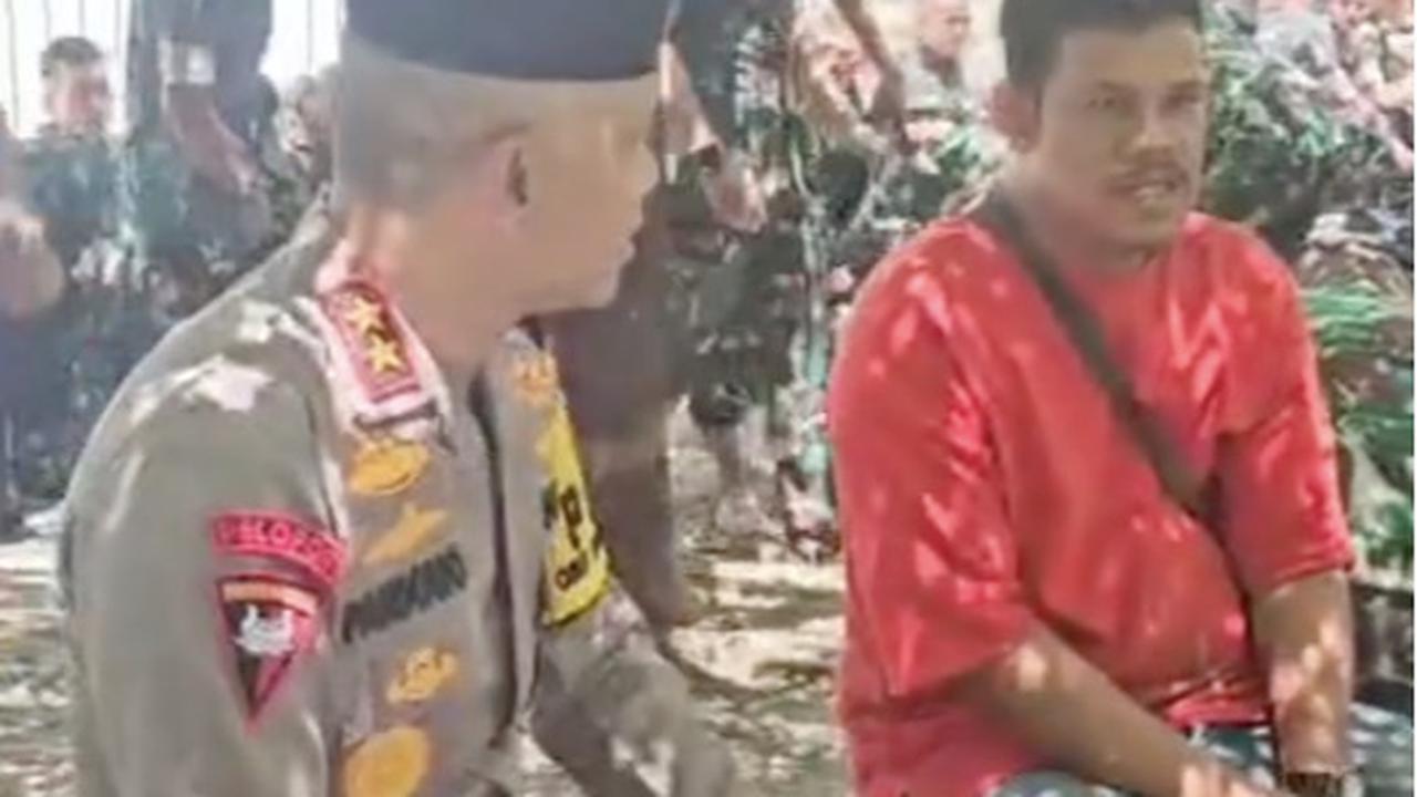 penjual empek-empek kehilangan motor