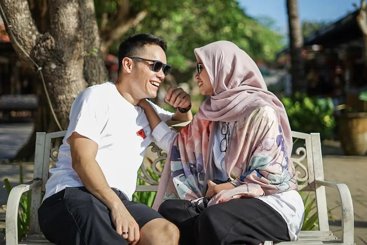 [Fimela] Ben Kasyafani dan Istri