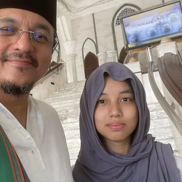 6 Potret Terbaru Aleesya Mantan Anak Sambung Laudya Cynthia Bella, Genap 15 Tahun