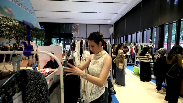 Suka Berburu Preloved? Yuk Bawa Pulang Barang-Barang Milik Publik Figur di Blibli Fashion Fest Hingga Besok!