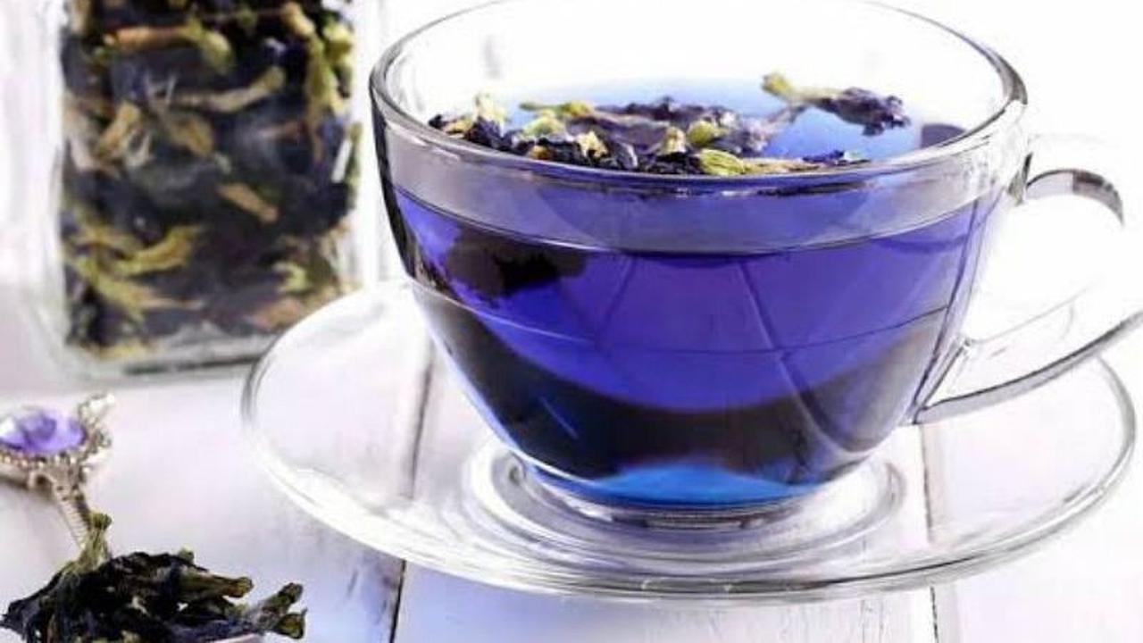 <b>Wedang Bunga Telang</b>