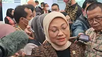 Menteri Ketenagakerjaan (Menaker) Ida Fauzyiah di kantor Kemnaker, Kamis (10/11/2022). (Siti Ayu Rachma/Merdeka.com)