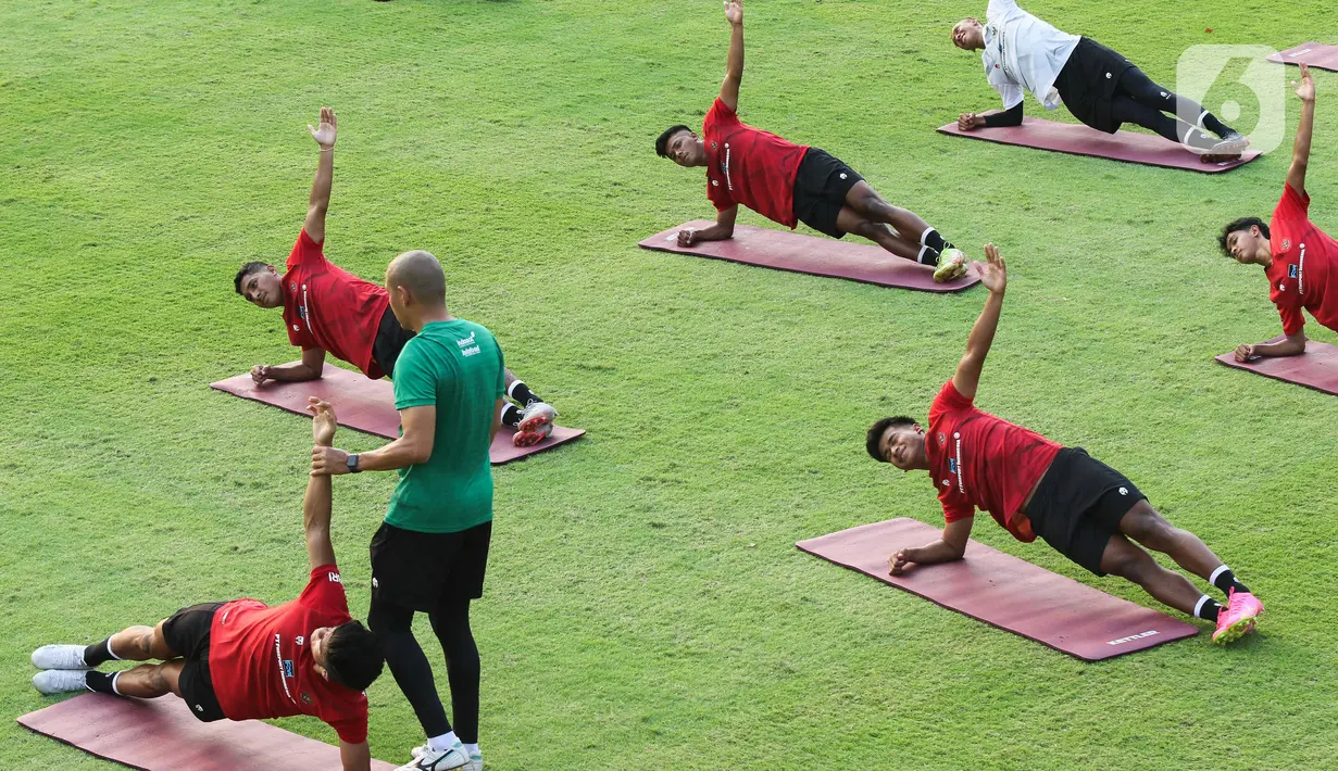 Terdapat 23 nama yang dipanggil ke pemusatan latihan (TC) timnas U-23 Indonesia. (Liputan6.com/Herman Zakharia)