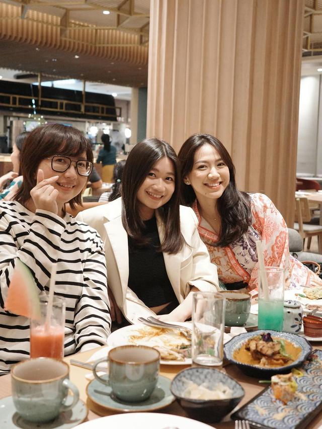 7 Potret Shanju JKT48 di Awal Kehamilan, Tetap Tampil Menawan