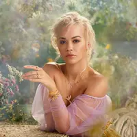 Rita Ora berkolaborasi dengan merek perhiasan Thomas Sabo/dok. HelloMagazine