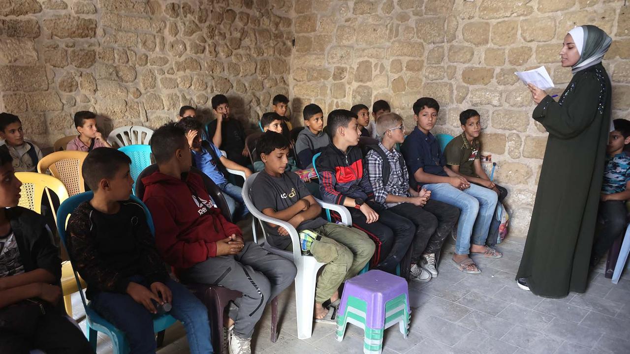 FOTO: Potret Anak-Anak Gaza  Kembali Bersekolah Usai Gencatan Senjata
