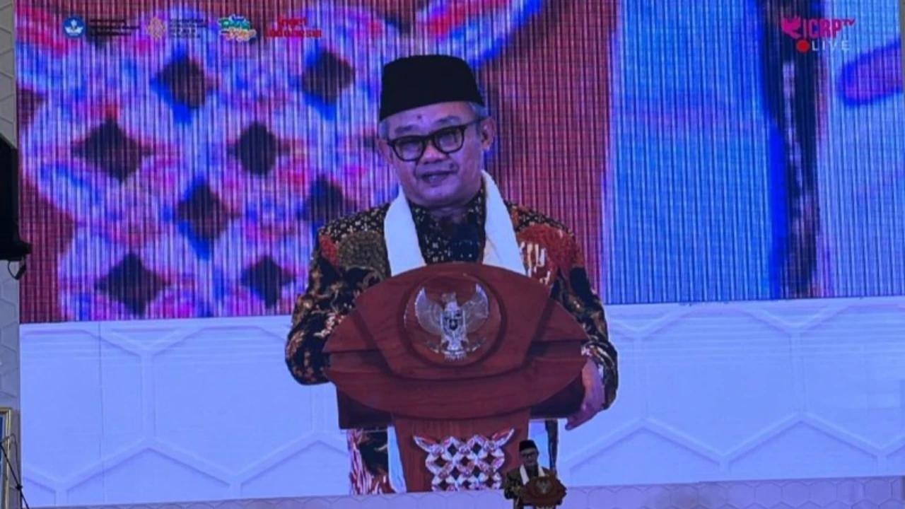VIDEO: Pantun Matematika Mendikdasmen Mu'ti Depan Prabowo "Jangan Ditanya Kenapa Angka 8"