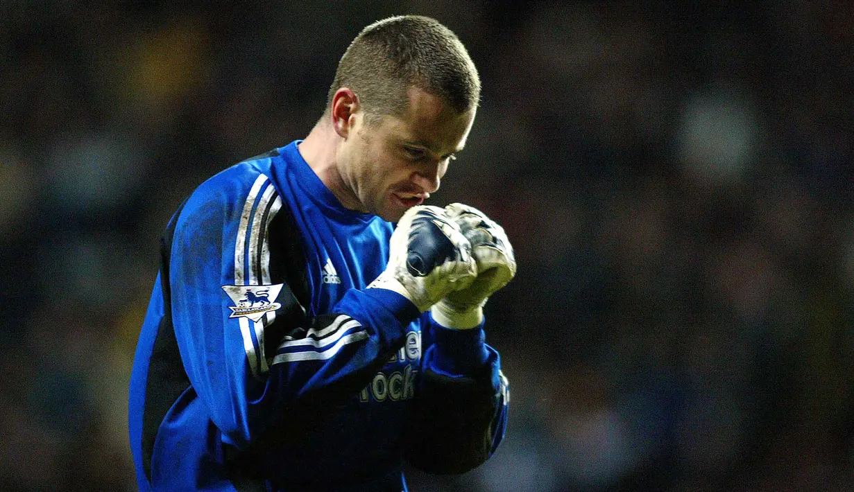 Shay Given. Kiper berusia 45 tahun yang pensiun bersama Stoke City pada Juli 2017 ini pernah mencetak 3 assist di Liga Inggris saat berseragam Newcastle United yang diperkuatnya selama 12 musim mulai 1997/1998 hingga 2008/2009. Assist pertama dan keduanya dibuat beruntun. (AFP/Steve Parkin)