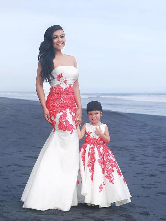 Shakira Aurum Jalani Perawatan di Singapura, Denada Jual ...