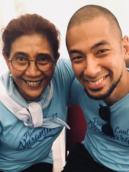 "Mengurangi itu sudah jadi keharusan karena kita sadar bahayanya plastik ya," ujar Marcell Siahaan ditemui di kawasan Thamrin, Jakarta Pusat, Minggu (15/7/2018). (Instagram/marcellsiahaans)