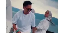 Viral Anggota DPRD dari Fraksi PAN Joget di Atas Kapal Pinisi di Danau Toba
