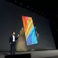 CEO Xiaomi Lei Jun memperkenalkan Mi MIX 2s. Foto: Xiaomi