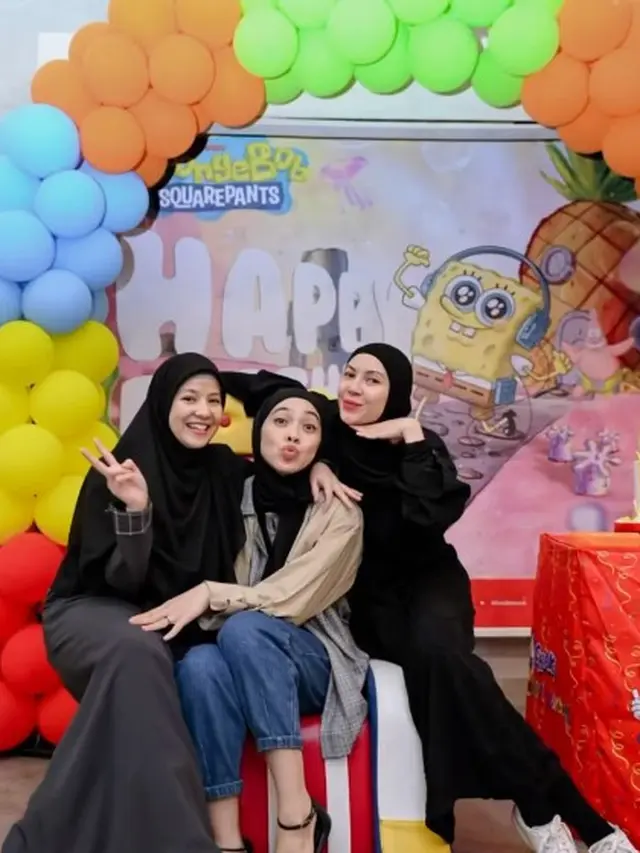 Dian Ayu ultah ke-37 (Instagram/dianayulestari)