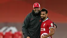 Winger Liverpool, Mohamed Salah, berhasil mencetak tiga gol ke gawang Leeds United pada laga pekan perdana Premier League musim ini di Stadion Anfield, Sabtu (13/9/2020). (AFP/Shaun Botterill/POOL)