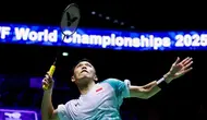 Tunggal putra Indonesia Jonatan Christie mengalahkan Matthias Kicklitz dari Jerman&nbsp;pada babak 64 besar Kejuaraan Dunia Bulu Tangkis 2025 dengan dua game langsung 21-15 dan 21-5 di Adidas Arena, Paris, Prancis, Selasa (26/8).&nbsp;(foto: PBSI)