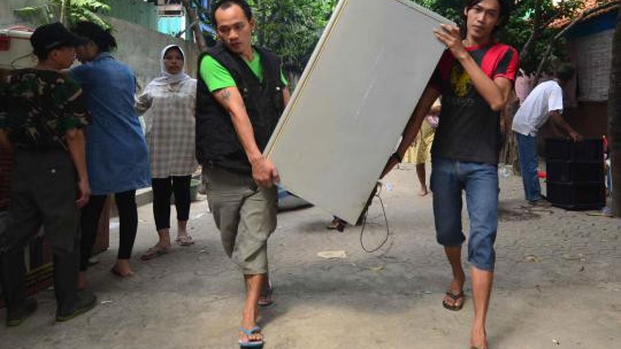 Ratusan rumah di Jembatan Besi, Tambora ludes dilalap api