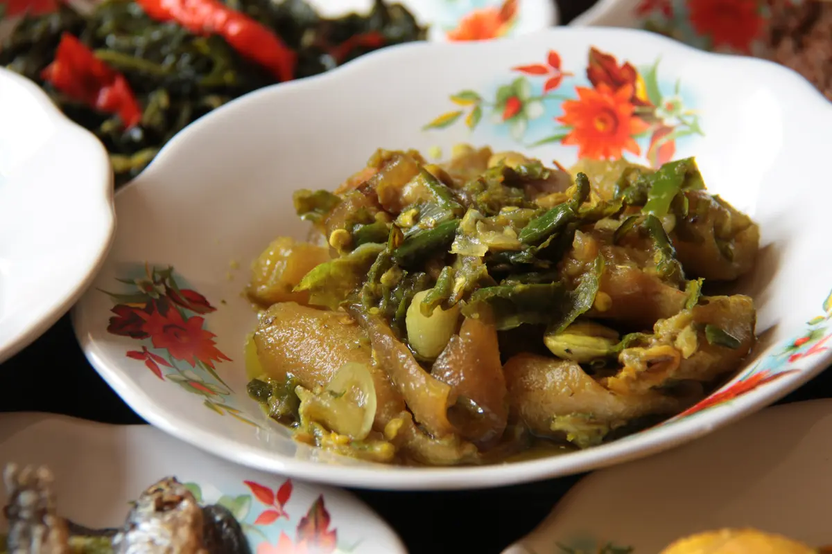 Oseng kikil