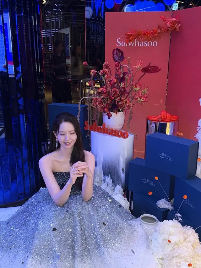 YoonA SNSD Tampil bak Putri di Blue Dragon Awards 2025, Tetap Anggun Meski Sempat Terjatuh