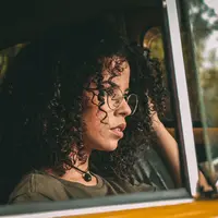 Ilustrasi rambut keriting | unsplash.com