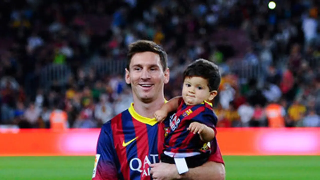 8 Foto yang Buktikan Kedekatan Lionel Messi dengan Thiago
