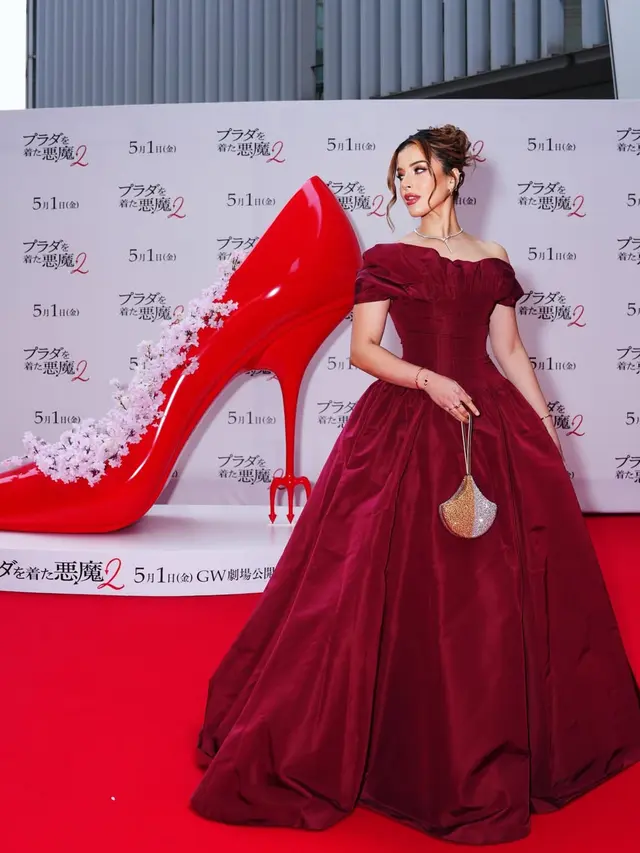 Tasya Farasya Jadi Lady in Red Saat Hadiri Press Tour The Devil Wears Prada 2 di Tokyo, Bertemu Langsung Meryl dan Anne Hathaway