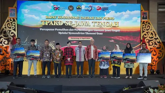 Rapat Koordinasi Daerah (Rakorda) dan Pleno Tim Percepatan Akses Keuangan Daerah (TPAKD) se-Jawa Tengah yang diselenggarakan oleh OJK di Semarang. (Dok OJK)