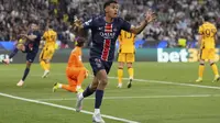 Senny Mayulu dari PSG merayakan gol kelimanya di final Champions League melawan Inter Milan di Allianz Arena, Munich, Jerman, Sabtu, 31 Mei 2025. (AP Photo/Martin Meissner)