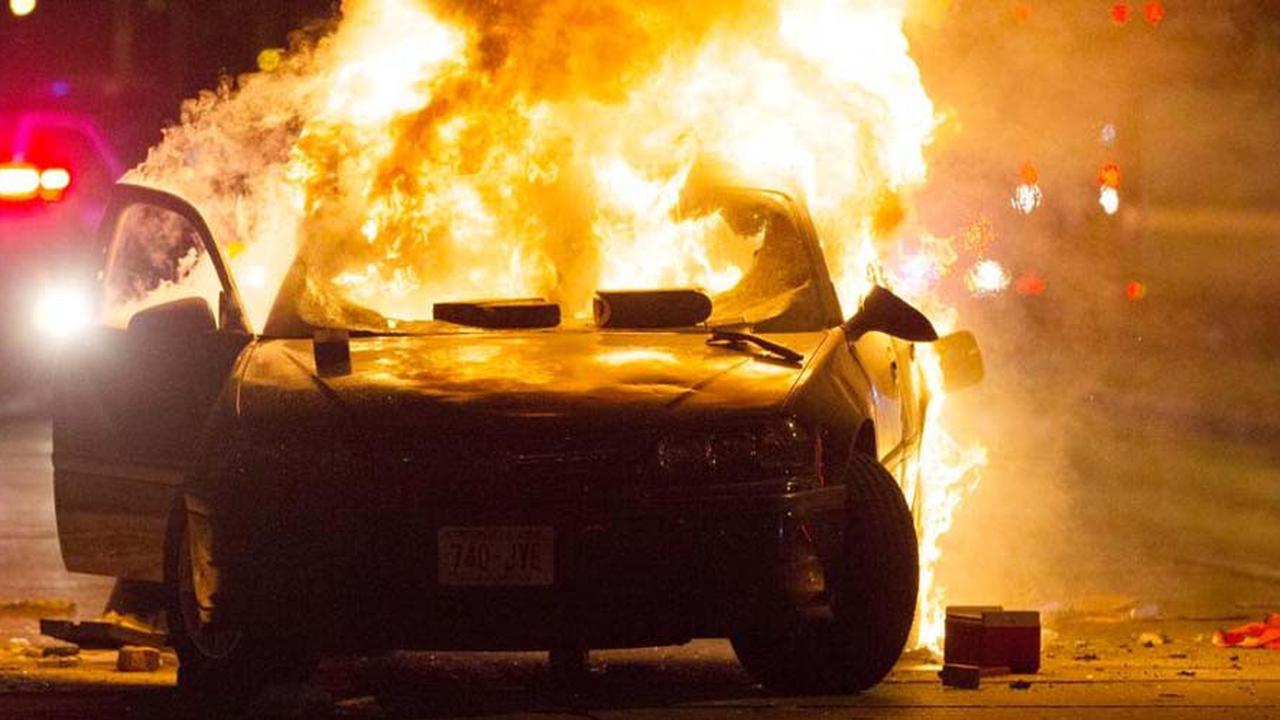 Empat Warga Pati Ditetapkan Tersangka Terkait Demo Rusuh Bakar Mobil Polisi