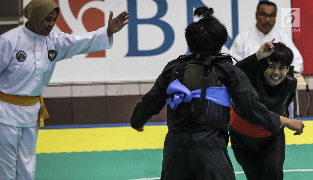 FOTO: Pesilat Nirmalasari Oktaviani Menang 5-0 Atas Laos - Page 1