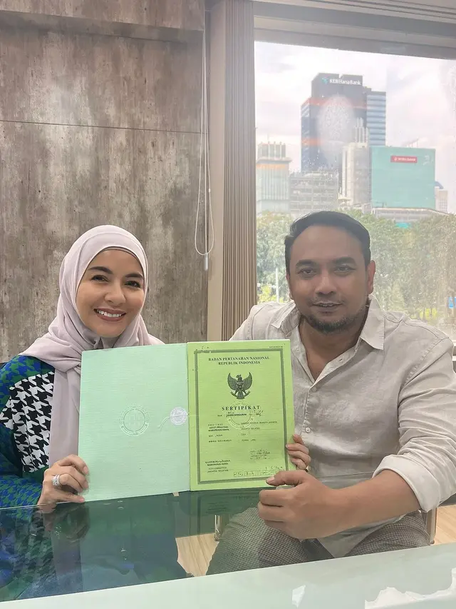 Bebi Romeo dan Meisya Siregar