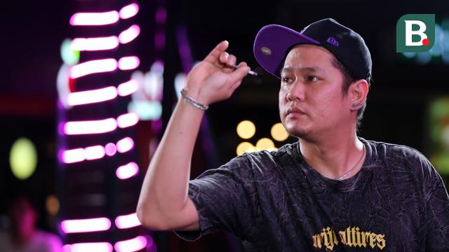 Foto: Lemparan Jitu Tirta Suparjo Pertahankan Gelar Juara Darts 2024