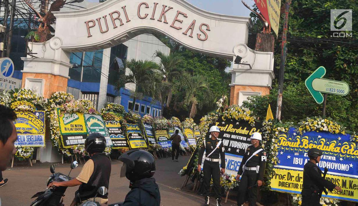 FOTO Karangan Bunga Wafatnya Ani Yudhoyono Banjiri Puri Cikeas Foto 