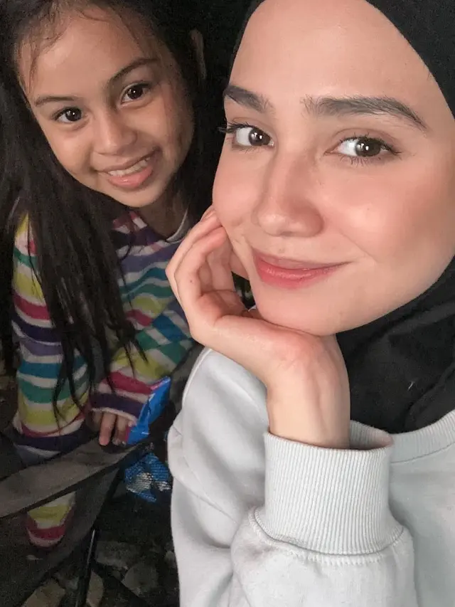 Gaya Hijab Syifa Hadju (Instagram/@syifahadju)